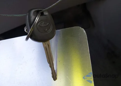 2004 Toyota Highlander V6 z USA, uszkodzony, nr VIN JTEEP21A040052119